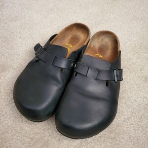 Birkenstock Boston Clogs size 40